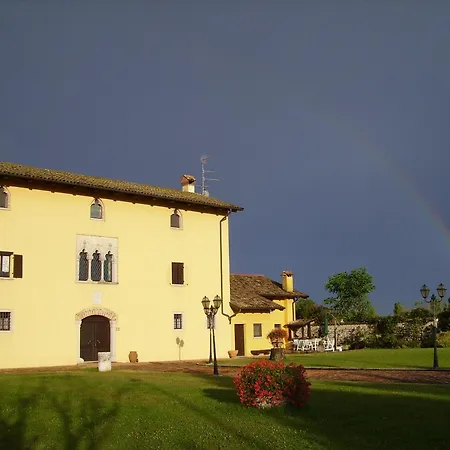 Domus Magna Farm stay