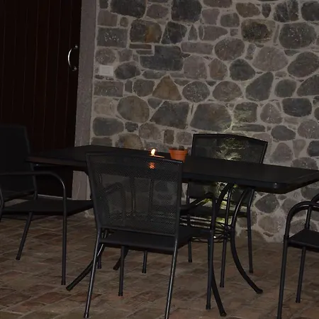 Domus Magna Farm stay *