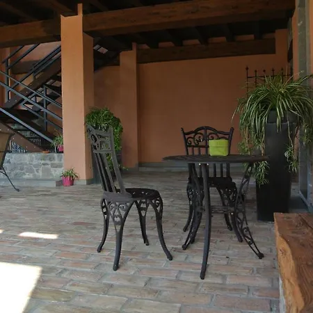 Domus Magna Farm stay *